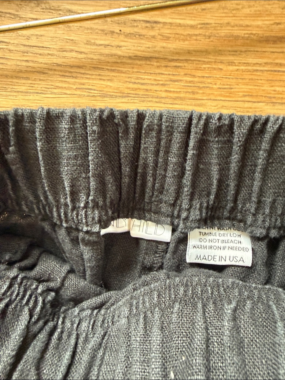 Only Child cove linen pants - Picture 3 of 6